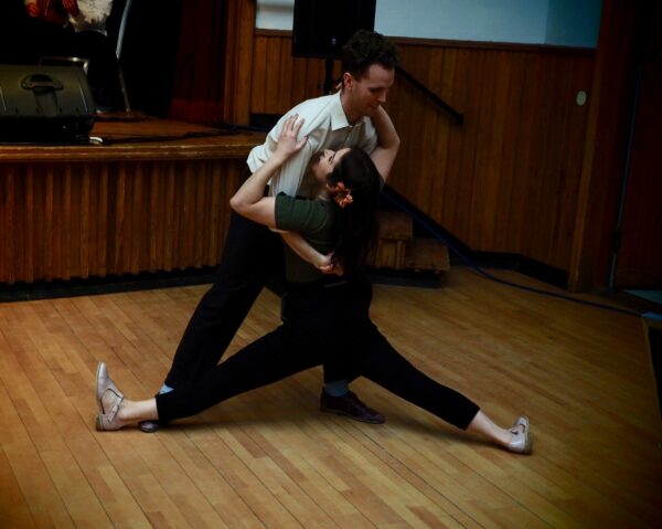 Lindy Hop 1